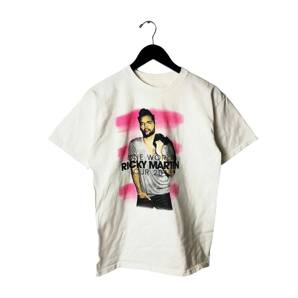 2015 One World Ricky Martin Tour T Shirt Artist Concert Graphic Tee M - Picture 2 of 15